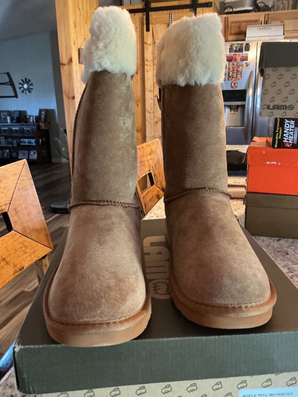 LAMO woman’s boots. Size 9. NWT